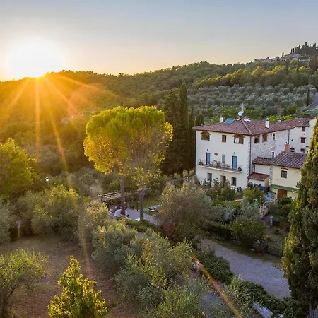 Borgo La Via * San Cristoforo a Perticaia