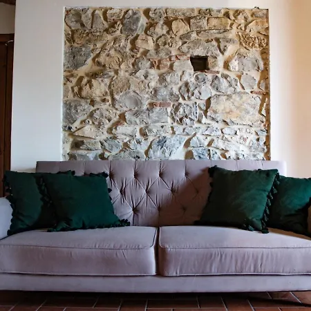 Borgo La Via Apartment